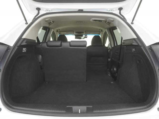 ヴェゼル ハイブリッドＺ　Ｈｏｎｄａインターナビ　ドライブレコーダー　シートヒーター　ＬＥＤオートライト　あんしんパッケージ　クルーズコントロール　サイドエアバッグ・サイドカーテンエアバッグ　Ｒカメ　スマキー　ＬＥＤランプ（14枚目）