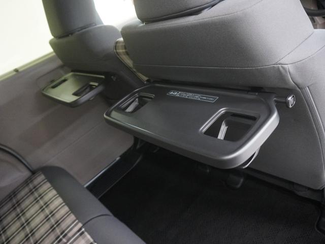 �V�[�g�o�b�N�ɂ̓h�����N�z���_�[�t���̃e�[�u������������Ă��܂��B