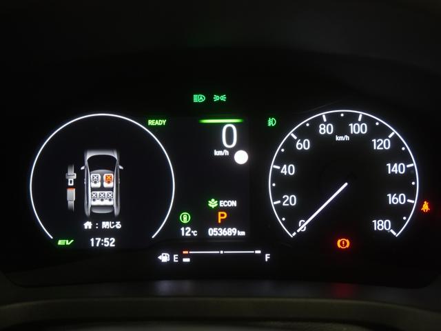 ヴェゼル ｅ：ＨＥＶＺ　ワンオーナー　９インチインターナビ　シートヒーター　ステアリングヒーター　パワーテールゲート　ブラインドスポットインフォメーション　渋滞追従機能付きＡＣＣ　レーンキープアシスト　誤発進抑制機能　ＥＴＣ（17枚目）