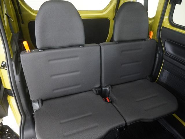 �Q��ڃV�[�g�ł��@�ȒP�ȑ���Ő܂肽���ނ��Ƃ��\�ŁA�t���b�g�ȉ׎��ƂȂ�܂��B