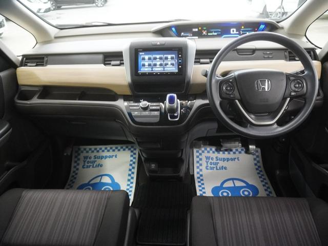 �^�]�ɂ������l�X�ȑ�������S�ɍs����悤�Ɏ��_�ړ������Ȃ��A���쐫�ɔz�����ꂽ�X�C�b�`�ނ��Ïk���ꂽ�R�N�s�b�g�ł��B