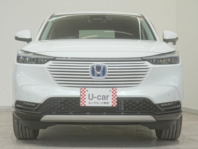 ヴェゼル ｅ：ＨＥＶＺ　ワンオーナー　９インチインターナビ　ドライブレコーダー　シートヒーター　ステアリングヒーター　渋滞追従機能付きＡＣＣ　レーンキープアシスト　サイドエアバッグ・サイドカーテンエアバッグ　ＥＴＣ　シートＨ（7枚目）