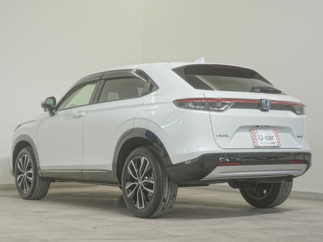 ヴェゼル ｅ：ＨＥＶＺ　ワンオーナー　９インチインターナビ　ドライブレコーダー　シートヒーター　ステアリングヒーター　渋滞追従機能付きＡＣＣ　レーンキープアシスト　サイドエアバッグ・サイドカーテンエアバッグ　ＥＴＣ　シートＨ（10枚目）