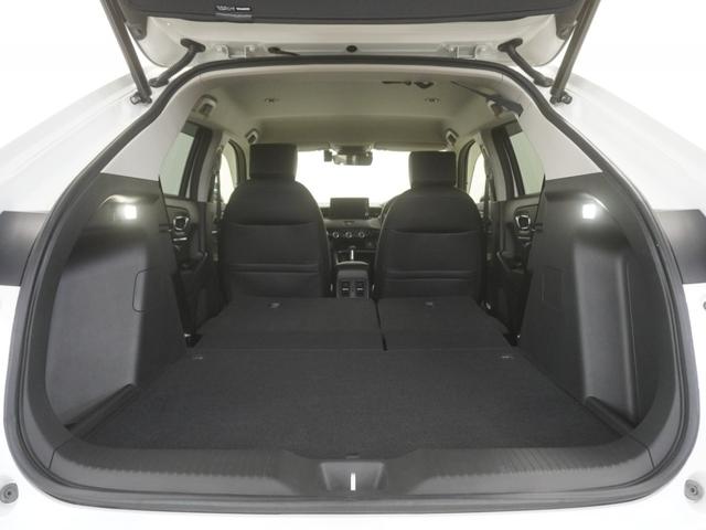 ヴェゼル ｅ：ＨＥＶＺ　ワンオーナー　９インチインターナビ　ドライブレコーダー　シートヒーター　ステアリングヒーター　渋滞追従機能付きＡＣＣ　レーンキープアシスト　サイドエアバッグ・サイドカーテンエアバッグ　ＥＴＣ　シートＨ（15枚目）