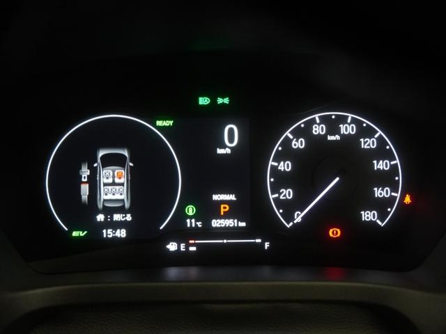 ヴェゼル ｅ：ＨＥＶＺ　ワンオーナー　９インチインターナビ　ドライブレコーダー　シートヒーター　ステアリングヒーター　渋滞追従機能付きＡＣＣ　レーンキープアシスト　サイドエアバッグ・サイドカーテンエアバッグ　ＥＴＣ　シートＨ（17枚目）