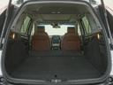 ２列目シートを倒すことで、大変広いラゲッジスペースとなります。大きな荷物を積んだりと様々な用途にご利用いただけます。