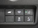 ホンダセンシングが装備されています。アダプティブレーダークルーズやレーンキープアシスト、車線逸脱防止機能なども備えていて、ロングドライブも快適で安全にお楽しみいただけます。