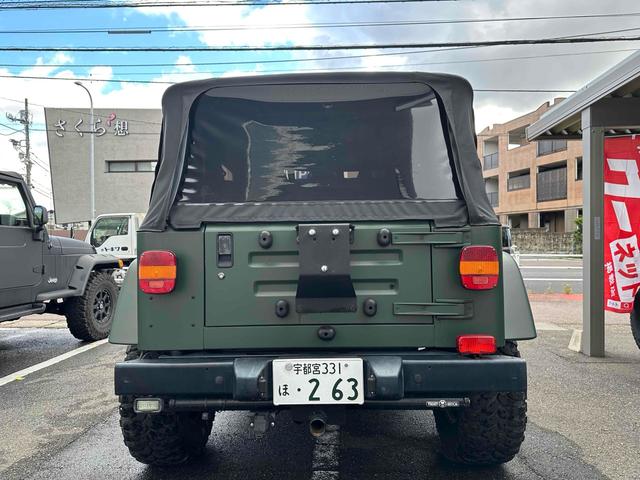 ジープ・ラングラー ベースグレード 4WD ETC ナビ AT CD ミュージックプレイヤー接続可 エアコン(15枚目)