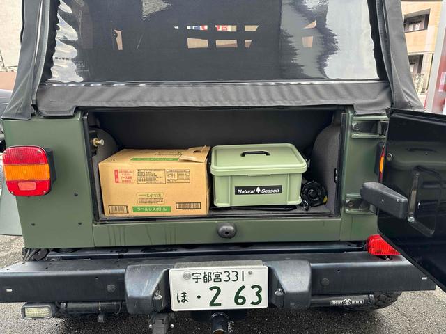 ジープ・ラングラー ベースグレード 4WD ETC ナビ AT CD ミュージックプレイヤー接続可 エアコン(18枚目)