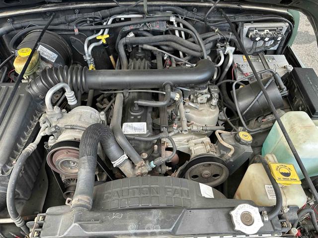 ジープ・ラングラー ベースグレード 4WD ETC ナビ AT CD ミュージックプレイヤー接続可 エアコン(19枚目)