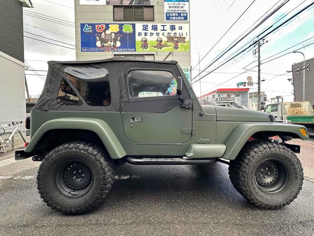 ジープ・ラングラー ベースグレード 4WD ETC ナビ AT CD ミュージックプレイヤー接続可 エアコン(22枚目)