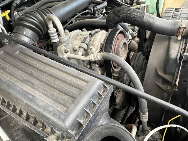 ジープ・ラングラー ベースグレード 4WD ETC ナビ AT CD ミュージックプレイヤー接続可 エアコン(40枚目)