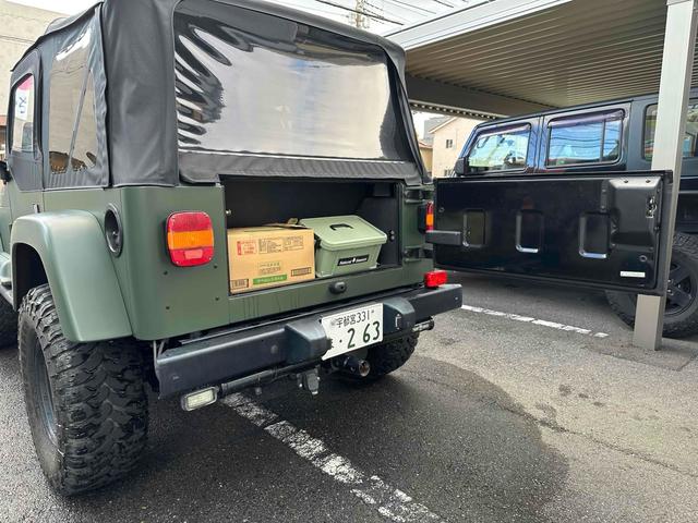 ジープ・ラングラー ベースグレード 4WD ETC ナビ AT CD ミュージックプレイヤー接続可 エアコン(55枚目)