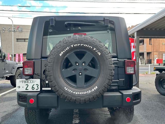 ジープ・ラングラーアンリミテッド スポーツ 4WD リフトアップ 社外オバーフェンダー ドライブレコーダー ETC バックカメラ フロントカメラ オートクルーズ ナビ アルミホイール キーレスエントリー AT 盗難防止システム CD DVD再生(16枚目)