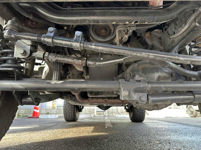 ジープ・ラングラーアンリミテッド スポーツ 4WD リフトアップ 社外オバーフェンダー ドライブレコーダー ETC バックカメラ フロントカメラ オートクルーズ ナビ アルミホイール キーレスエントリー AT 盗難防止システム CD DVD再生(33枚目)