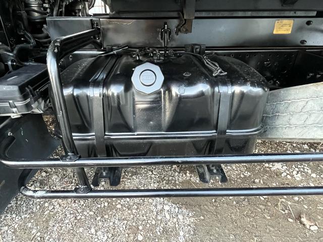 フォワード 深ダンプ 全塗装済み MT6速 ルーフキャリア付き ETC 電動格納ミラー(31枚目)