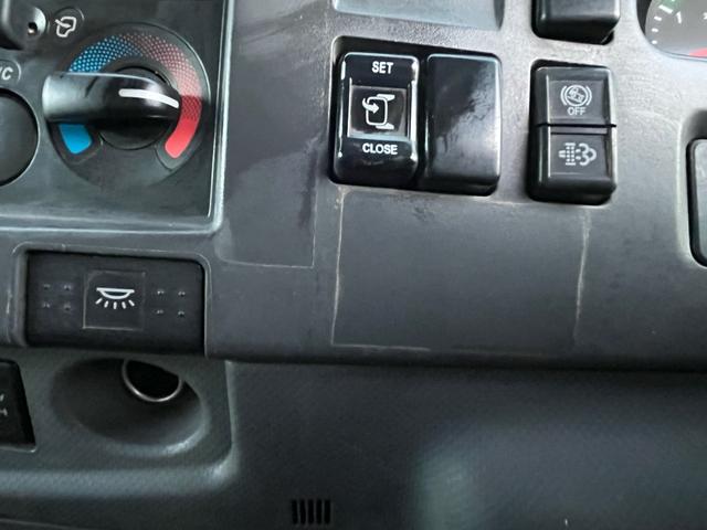 フォワード 深ダンプ 全塗装済み MT6速 ルーフキャリア付き ETC 電動格納ミラー(48枚目)