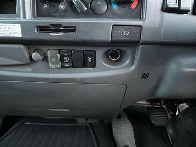 フォワード 深ダンプ 全塗装済み MT6速 ルーフキャリア付き ETC 電動格納ミラー(49枚目)