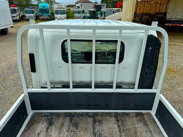 エルフトラック  ワイド ロング 垂直ゲート 6MT 2018/7 極東 V801C-1MK72 18T070137N垂直ゲート(デッキ2枚折)<平>2方開 床フック3対 床木製 平ボディ(12枚目)