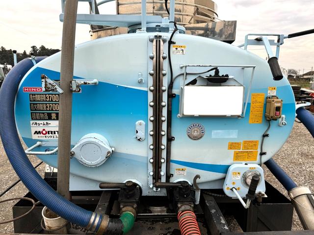 デュトロ 日野 デュトロ バキューム車 糞尿車 糞尿・バキューム車 車検付 3700L 電動ホースリール 脱臭器付 6MT バックカメラ VBR437 積載物品糞尿 PTO式ポンプ 脱臭器(9枚目)