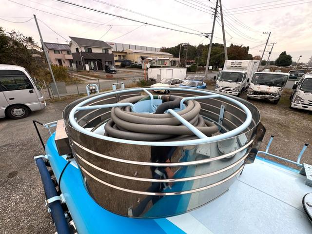 デュトロ 日野 デュトロ バキューム車 糞尿車 糞尿・バキューム車 車検付 3700L 電動ホースリール 脱臭器付 6MT バックカメラ VBR437 積載物品糞尿 PTO式ポンプ 脱臭器(19枚目)
