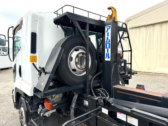 フォワード 　アームロール　増トン　ベット付　６ＭＴ　ＥＴＣ　新明和製　ＣＣＡ７７－１４　Ａ００３９４　キャブバックステップ　ツインホイスト（16枚目）