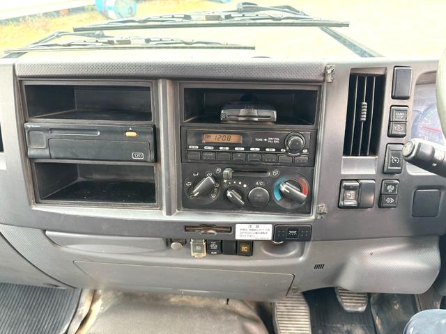 フォワード 　アームロール　増トン　ベット付　６ＭＴ　ＥＴＣ　新明和製　ＣＣＡ７７－１４　Ａ００３９４　キャブバックステップ　ツインホイスト（27枚目）