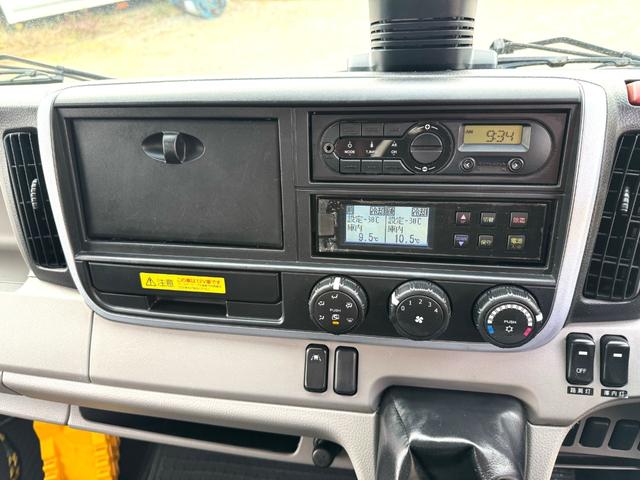 キャンター 　ワイド　ロング　メッキ　ステン　バックカメラ　キーレス　５ＭＴ　３ｔ積載　東プレ製　低温（－３０℃設定）　ＸＶ３２ＬＳＣ　左スライドドア　スタンバイ（コード欠）　リア３枚扉　ラッシング２段　床シマ板（24枚目）