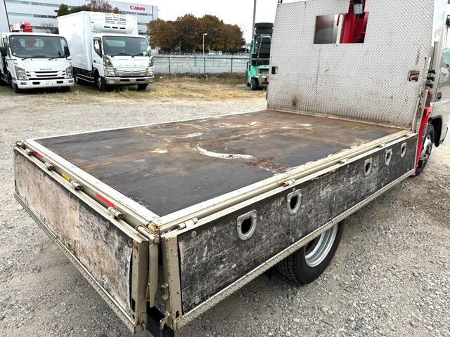 キャンター 　４段クレーン　ラジコン付き　標準　セミロング　ＥＴＣ２．０　キーレス　デュオニック　ユニック　ＵＲＵ２６４　ＲＫＫ　２０１７．８　２．６３ｔ吊り　ラジコン　フックイン　床木製　３方開（10枚目）