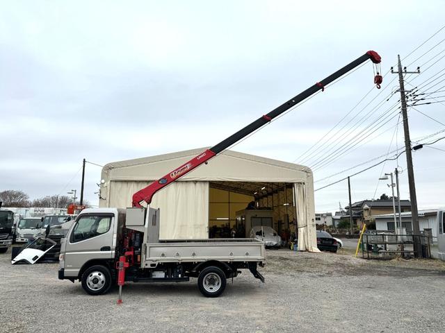 キャンター 　４段クレーン　ラジコン付き　標準　セミロング　ＥＴＣ２．０　キーレス　デュオニック　ユニック　ＵＲＵ２６４　ＲＫＫ　２０１７．８　２．６３ｔ吊り　ラジコン　フックイン　床木製　３方開（16枚目）