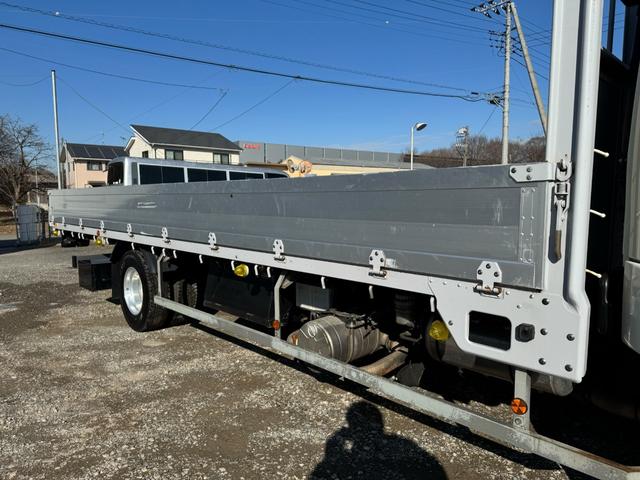 ファイター 62ワイド ベッド アルミホイール ETC 6MT トーヨー 12421301 3方開 引出しフック6対スタンション5対 センタースタンション1ヶ ロープフックサイド18対 リア3ヶ 積載3.55t(9枚目)