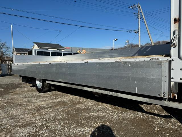 ファイター 62ワイド ベッド アルミホイール ETC 6MT トーヨー 12421301 3方開 引出しフック6対スタンション5対 センタースタンション1ヶ ロープフックサイド18対 リア3ヶ 積載3.55t(11枚目)