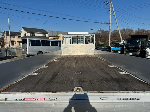 ファイター 62ワイド ベッド アルミホイール ETC 6MT トーヨー 12421301 3方開 引出しフック6対スタンション5対 センタースタンション1ヶ ロープフックサイド18対 リア3ヶ 積載3.55t(18枚目)