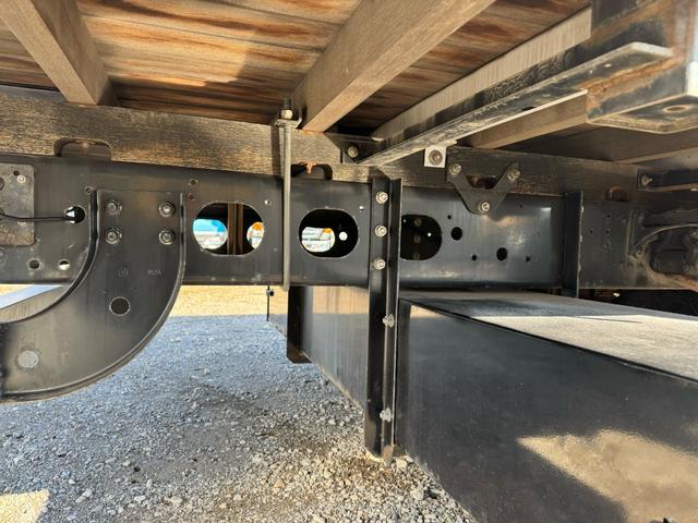 ファイター 62ワイド ベッド アルミホイール ETC 6MT トーヨー 12421301 3方開 引出しフック6対スタンション5対 センタースタンション1ヶ ロープフックサイド18対 リア3ヶ 積載3.55t(22枚目)