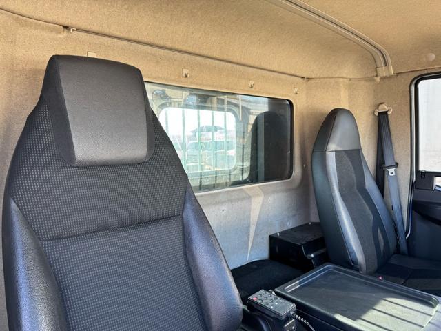 ファイター 57標準 リアエアサス アルミヒラ 車検付き 6MT 積載3.6t 2013/2 小平 A1302020 5方開 引出しフック9対ロープフックサイド12対 リア2ヶ 床木製(24枚目)