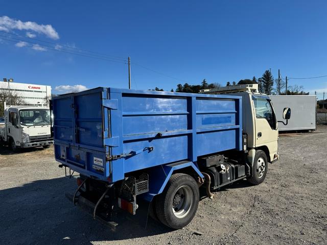 エルフトラック 　天蓋付き深ダンプ　ルーフキャリア　バックカメラ　ＥＴＣ　６ＭＴ　積載２ｔ　モリタ製　ＮＧ４０Ｅ－Ｔ　３９１６３１０１　天蓋（3枚目）