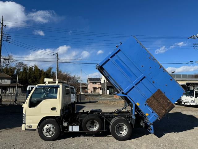 エルフトラック 　天蓋付き深ダンプ　ルーフキャリア　バックカメラ　ＥＴＣ　６ＭＴ　積載２ｔ　モリタ製　ＮＧ４０Ｅ－Ｔ　３９１６３１０１　天蓋（9枚目）