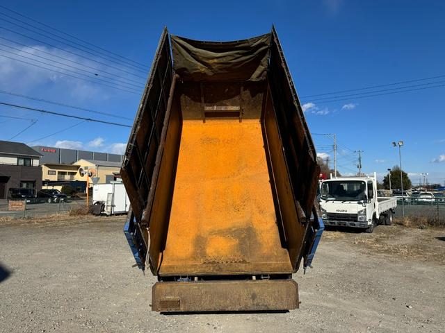 エルフトラック 　天蓋付き深ダンプ　ルーフキャリア　バックカメラ　ＥＴＣ　６ＭＴ　積載２ｔ　モリタ製　ＮＧ４０Ｅ－Ｔ　３９１６３１０１　天蓋（13枚目）