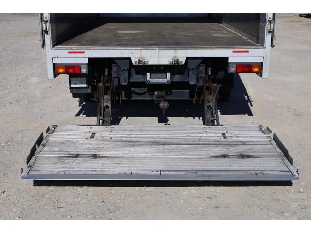 キャンター 　ワイド　ロング　格納ゲート　バックカメラ　ＥＴＣ２．０　キーレス　積載３．４５ｔ　パブコ　９０度ストッパー　引出しフック５対　ラッシング２段　床木　新明和　格納３枚　ラジコン　最大昇降質量１０００ｋｇ（18枚目）