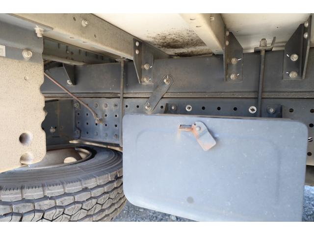 キャンター 　ワイド　ロング　格納ゲート　バックカメラ　ＥＴＣ２．０　キーレス　積載３．４５ｔ　パブコ　９０度ストッパー　引出しフック５対　ラッシング２段　床木　新明和　格納３枚　ラジコン　最大昇降質量１０００ｋｇ（21枚目）