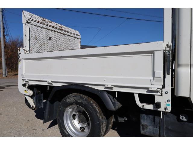 デュトロ 　標準ショート　ダブルキャブ（Ｗキャブ）　ＰＧ　ＥＴＣ　ＡＴ　積載２ｔ　２０１８／７　極東　Ｓ６０１－１ＳＲ　アーム式パワーゲート　最大荷重６００ｋｇ＜平＞２方開　床合板　ロープフックサイド３対　６人乗（4枚目）