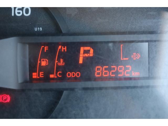 デュトロ 　標準ショート　ダブルキャブ（Ｗキャブ）　ＰＧ　ＥＴＣ　ＡＴ　積載２ｔ　２０１８／７　極東　Ｓ６０１－１ＳＲ　アーム式パワーゲート　最大荷重６００ｋｇ＜平＞２方開　床合板　ロープフックサイド３対　６人乗（28枚目）