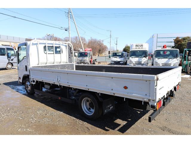 エルフトラック 　ワイド　ロング　総重量５ｔ未満　ＥＴＣ　キーレス　５ＭＴ　３方開　床木製　セイコーラック　内フック３対　ロープフックサイド９対　リア４ヶ　積載２ｔ（4枚目）