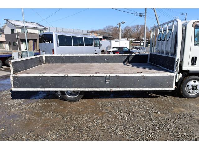 エルフトラック 　ワイド　ロング　総重量５ｔ未満　ＥＴＣ　キーレス　５ＭＴ　３方開　床木製　セイコーラック　内フック３対　ロープフックサイド９対　リア４ヶ　積載２ｔ（9枚目）