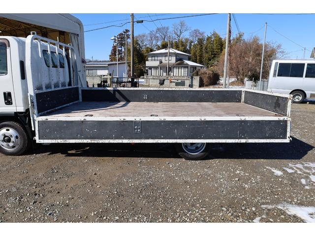 エルフトラック 　ワイド　ロング　総重量５ｔ未満　ＥＴＣ　キーレス　５ＭＴ　３方開　床木製　セイコーラック　内フック３対　ロープフックサイド９対　リア４ヶ　積載２ｔ（13枚目）