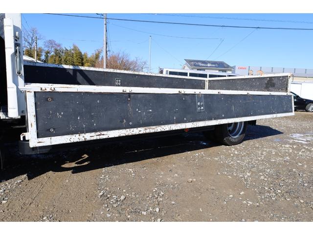 エルフトラック 　ワイド　ロング　総重量５ｔ未満　ＥＴＣ　キーレス　５ＭＴ　３方開　床木製　セイコーラック　内フック３対　ロープフックサイド９対　リア４ヶ　積載２ｔ（14枚目）