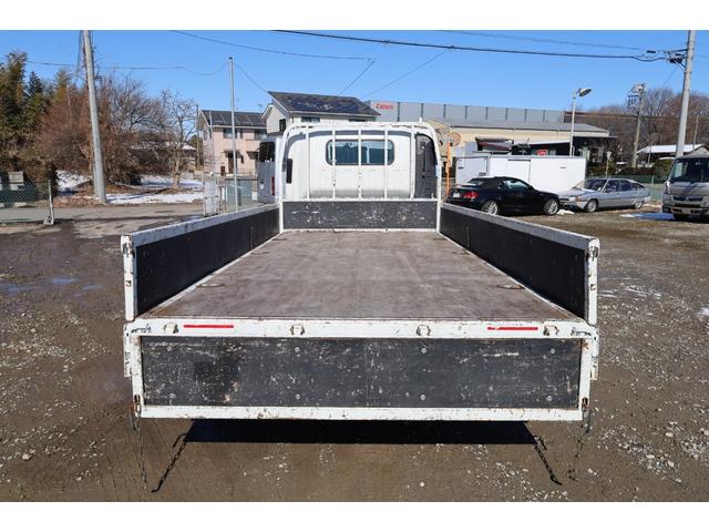 エルフトラック 　ワイド　ロング　総重量５ｔ未満　ＥＴＣ　キーレス　５ＭＴ　３方開　床木製　セイコーラック　内フック３対　ロープフックサイド９対　リア４ヶ　積載２ｔ（16枚目）