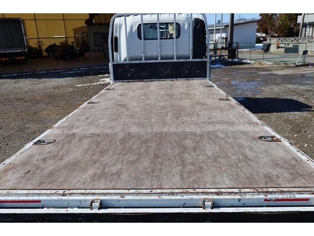 エルフトラック 　ワイド　ロング　総重量５ｔ未満　ＥＴＣ　キーレス　５ＭＴ　３方開　床木製　セイコーラック　内フック３対　ロープフックサイド９対　リア４ヶ　積載２ｔ（18枚目）