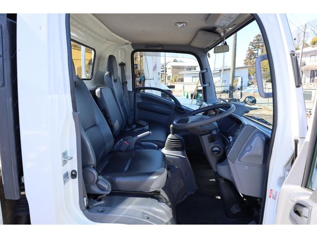 エルフトラック 　ワイド　ロング　総重量５ｔ未満　ＥＴＣ　キーレス　５ＭＴ　３方開　床木製　セイコーラック　内フック３対　ロープフックサイド９対　リア４ヶ　積載２ｔ（24枚目）