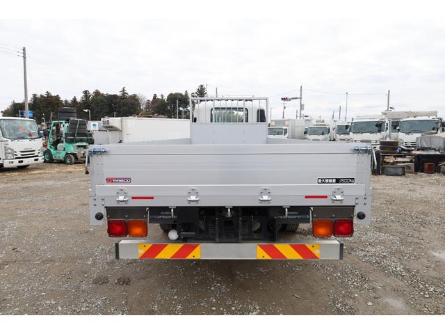 フォワード 　６２標準　ベッド　アルミヒラ　２４０馬力　６ＭＴ　積載３．９トン　＜平＞パブコ　３方開　床木製　セイコーラック　ロープフックサイド１４対　リア３ヶ（7枚目）